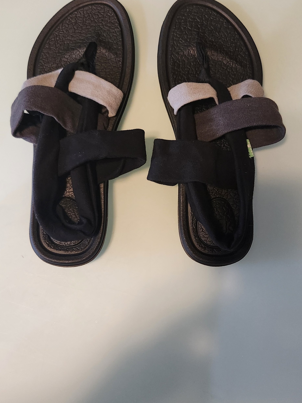 Sanuk Brand, Slip-On Sandles, Black & Gray, Green Logo Tab. Womens Size 9.